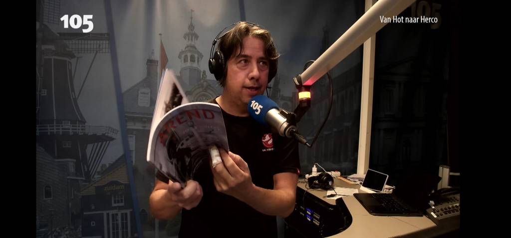 Herco met het magazine